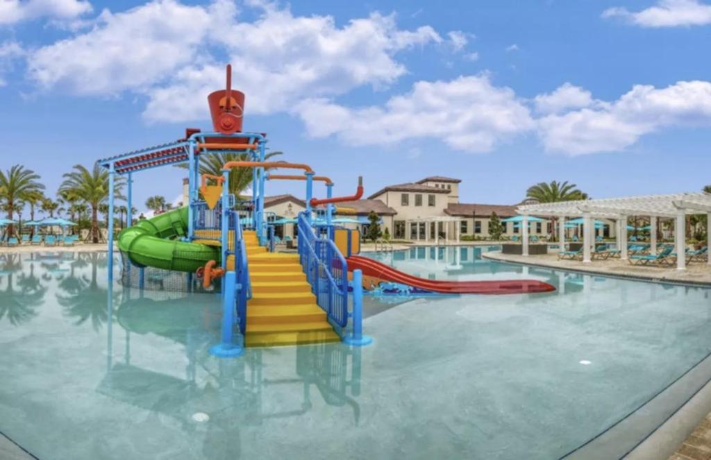 5 Bedrooms - 4,5 Bathrooms - Windsor At Westside 8928 Sa Орландо Экстерьер фото