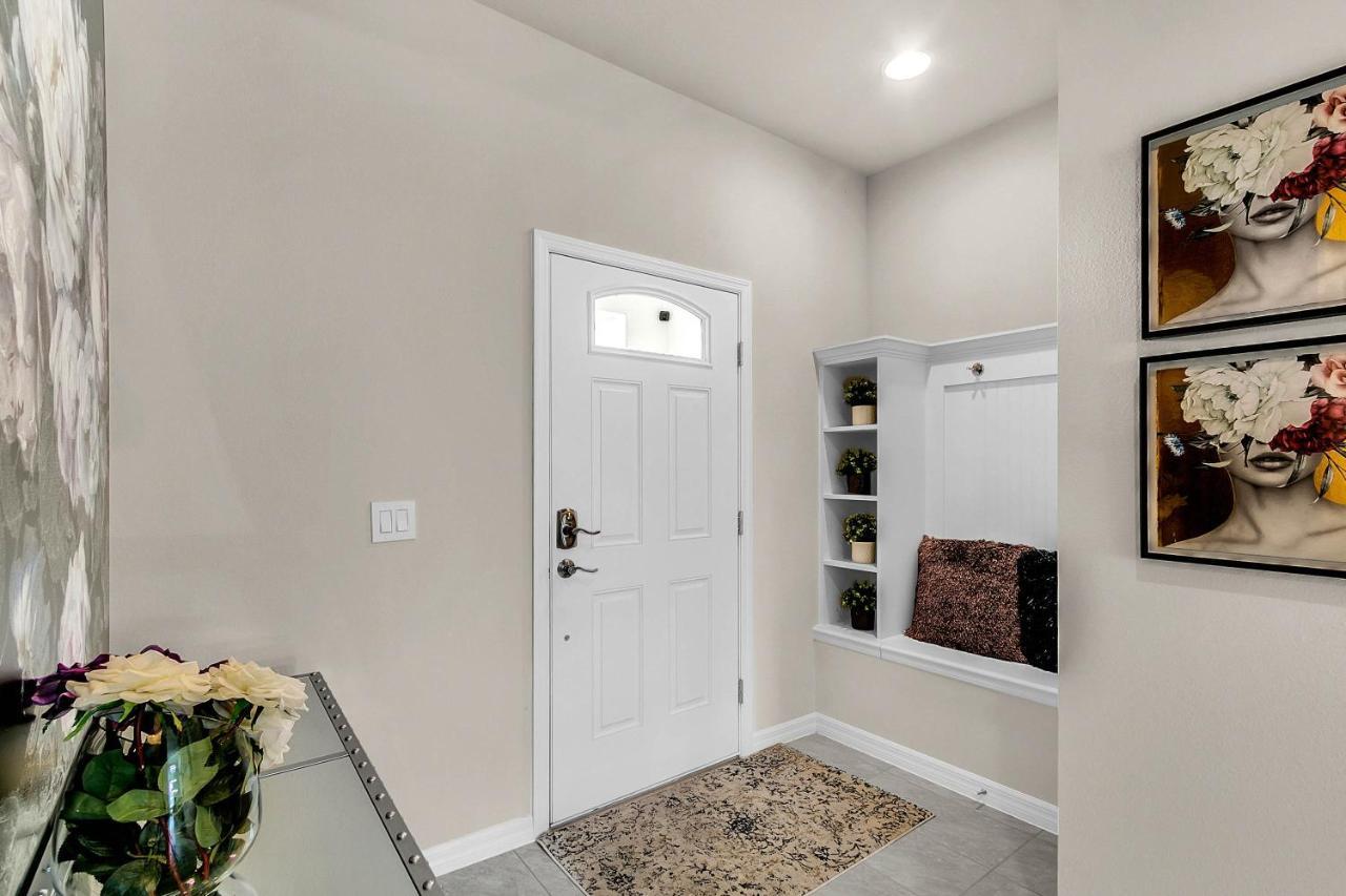 5 Bedrooms - 4,5 Bathrooms - Windsor At Westside 8928 Sa Орландо Экстерьер фото