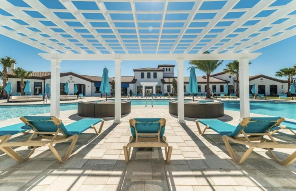 5 Bedrooms - 4,5 Bathrooms - Windsor At Westside 8928 Sa Орландо Экстерьер фото
