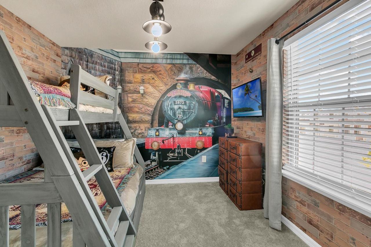 5 Bedrooms - 4,5 Bathrooms - Windsor At Westside 8928 Sa Орландо Экстерьер фото