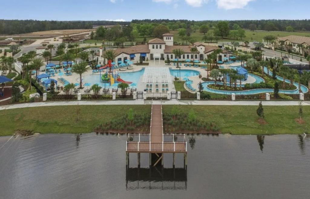 5 Bedrooms - 4,5 Bathrooms - Windsor At Westside 8928 Sa Орландо Экстерьер фото