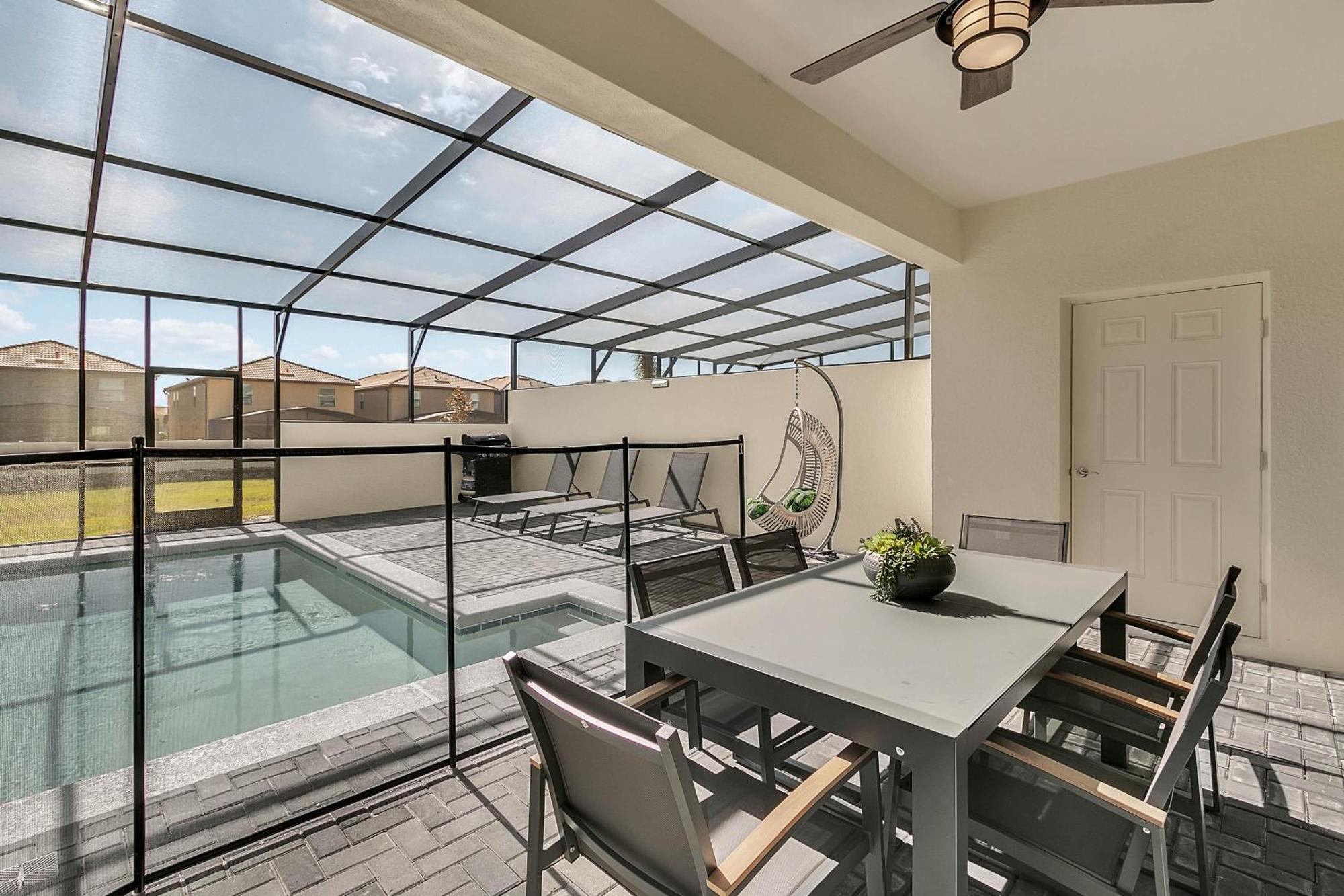 5 Bedrooms - 4,5 Bathrooms - Windsor At Westside 8928 Sa Орландо Экстерьер фото